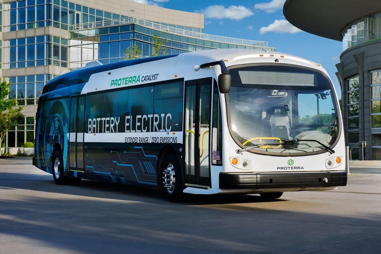 Photo of Bloomberg: через 22 года 80 % автобусов будут полностью электрическими»
