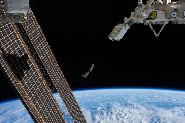 Photo of «Первая космическая нация» вывела свой спутник на околоземную орбиту